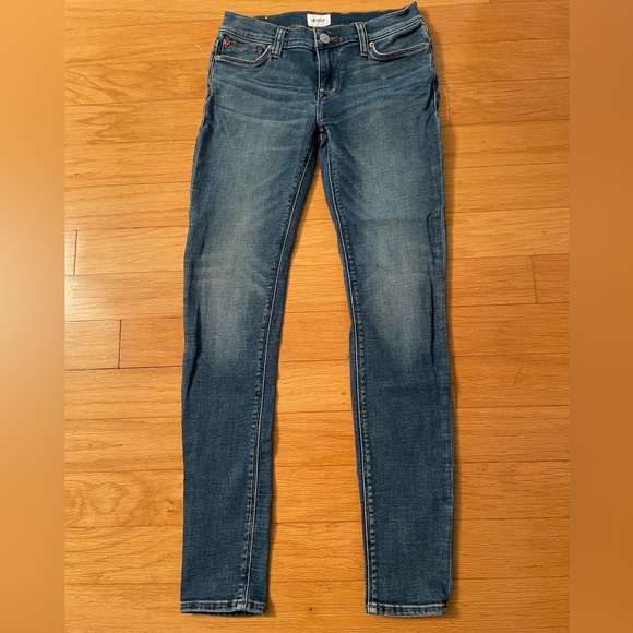 EUC Women’s Hudson Krista Super Skinny Medium Wash Cotton distressed jeans sz 26 - Picture 3 of 13